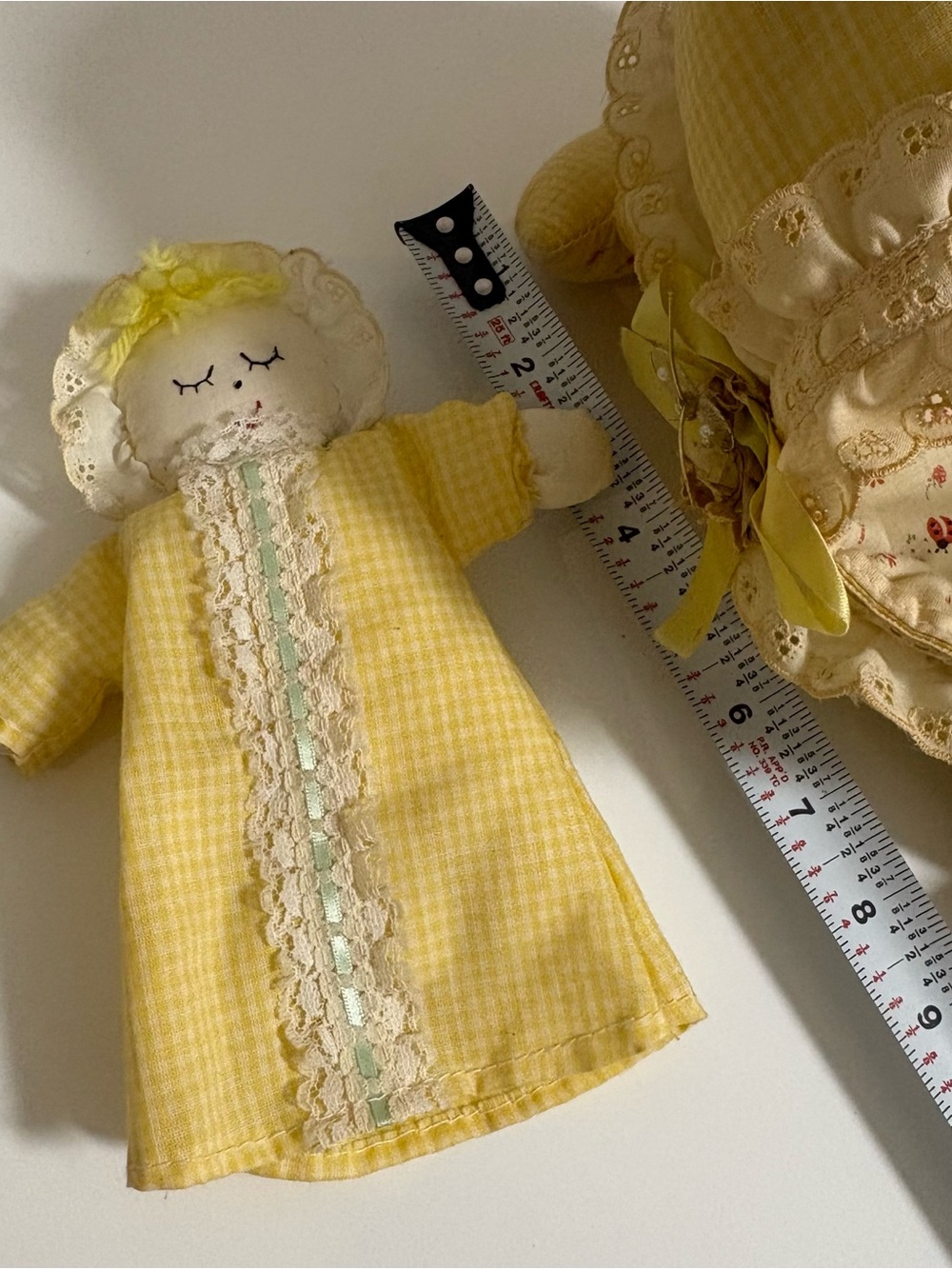 Vintage Handmade Baby Doll Bed Bassinet & Doll Cuddle Plush Yellow Lace Gingham - Picture 13 of 13